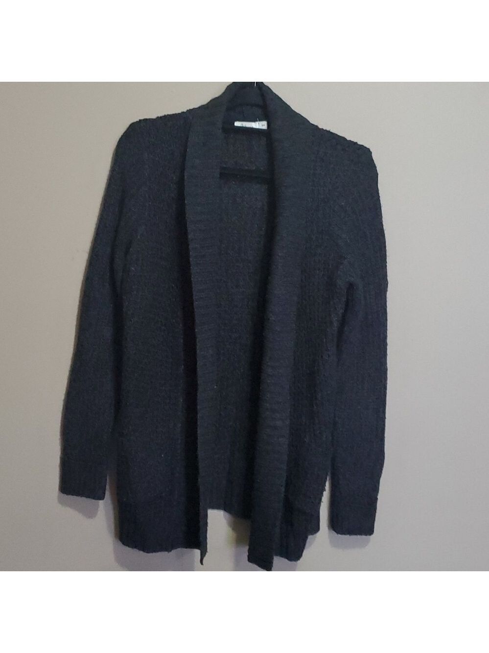 Reitmans sweater size small
